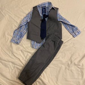 Nautica 18M 4 piece suit